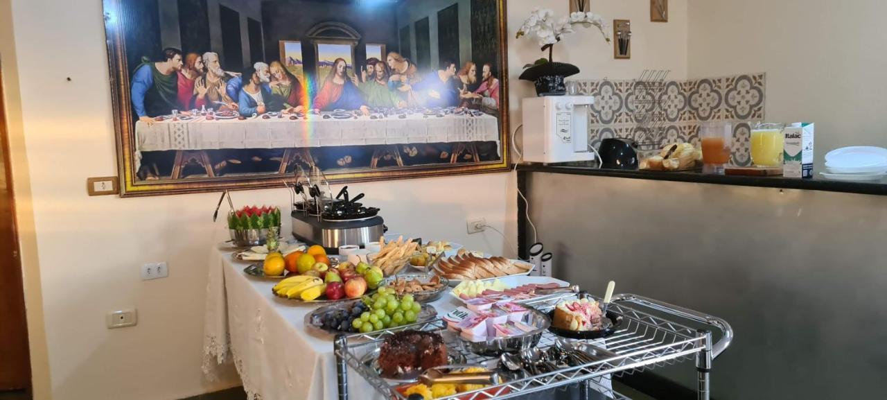 Pousada Romeiros Do Pai Eterno - Santuario Basilica De Trindade トリンダーデ エクステリア 写真